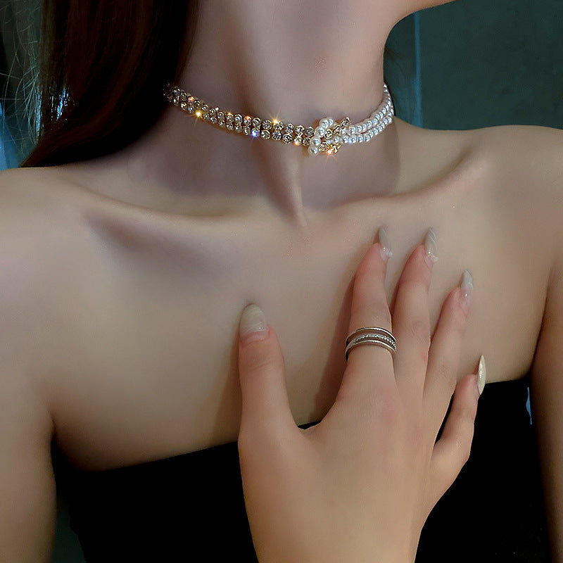 Gleaming Choker