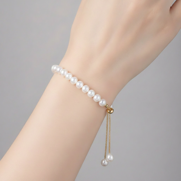 Natalie Pearl Bracelet