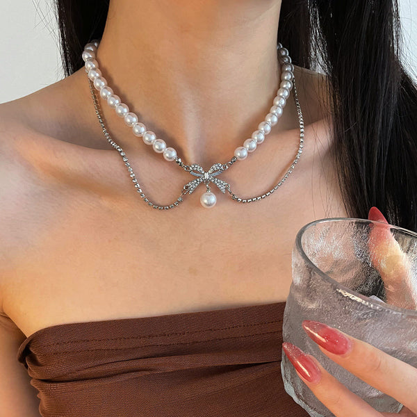 Bow Pearl Necklace